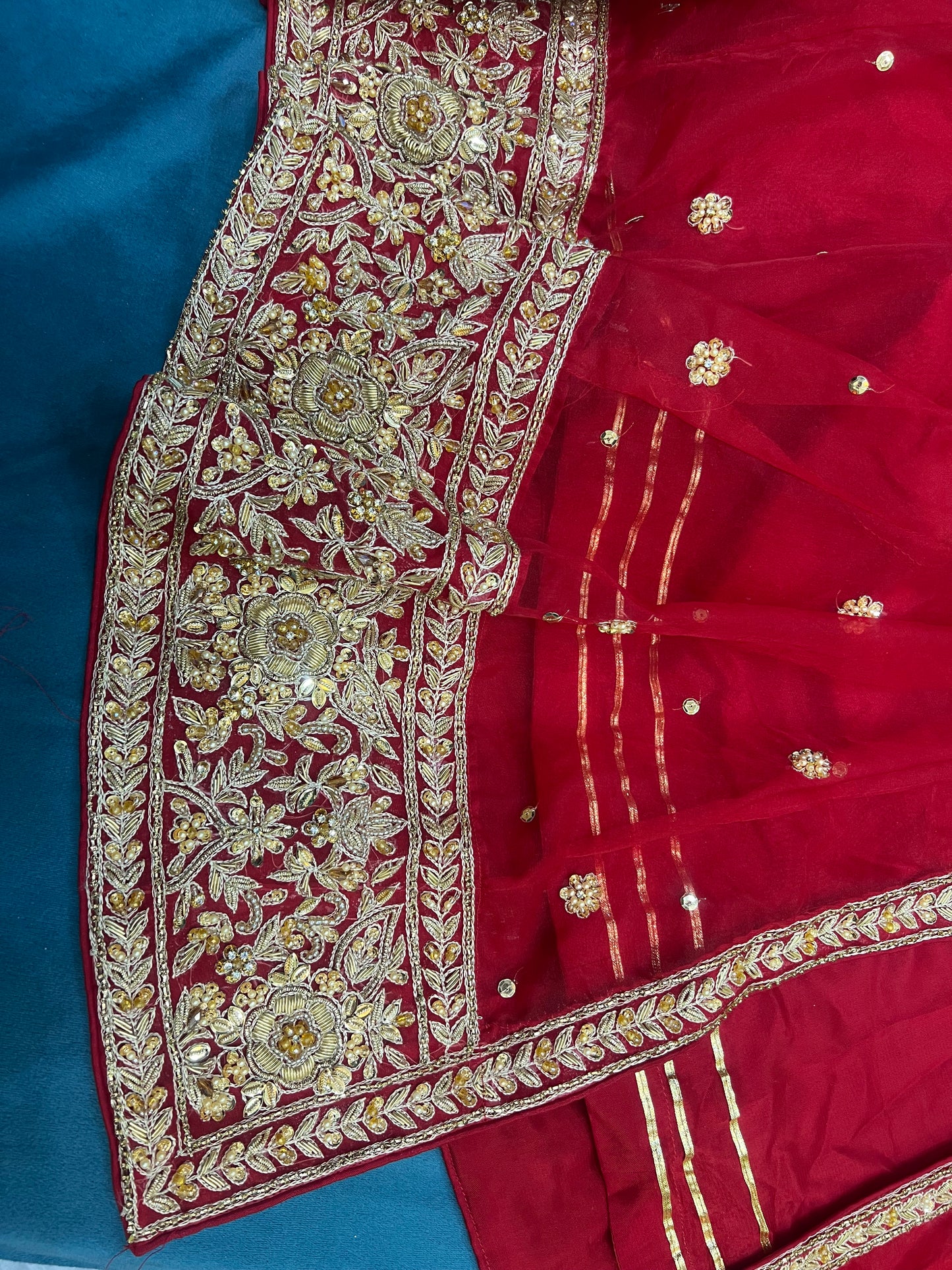 Red party wear pishwas